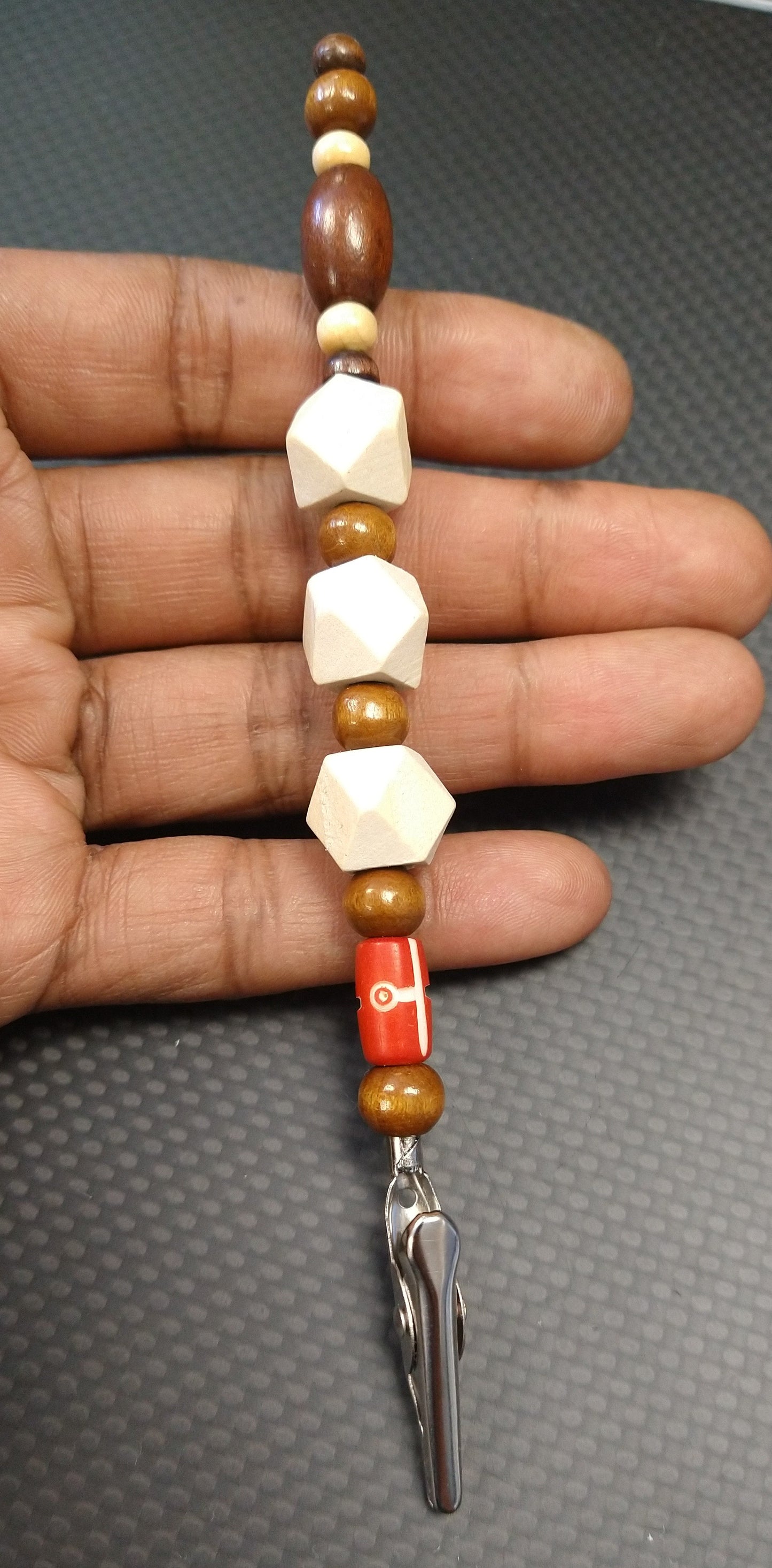 Tribal alligator clip